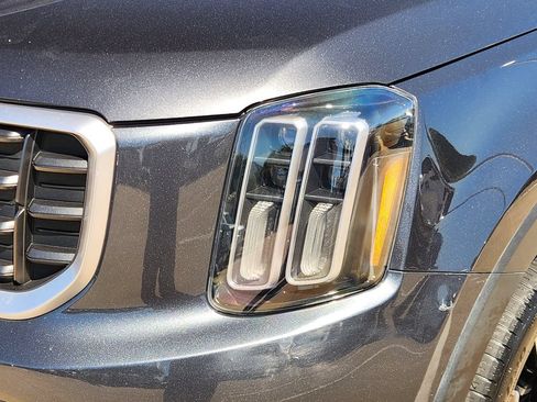 Used 2024 Kia Telluride SX FWD image 9