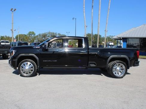 Used 2024 GMC Sierra 3500 Denali w/ Denali Reserve Package image 6