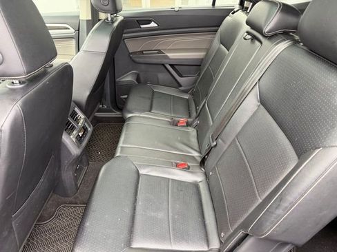 Used 2022 Volkswagen Atlas SE image 15