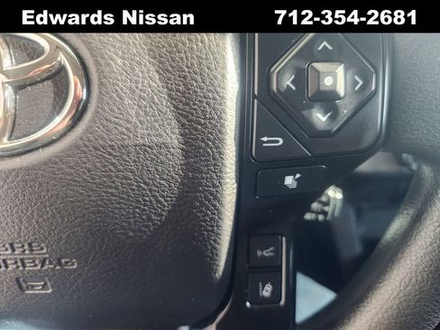 Used 2022 Toyota Tacoma SR image 26