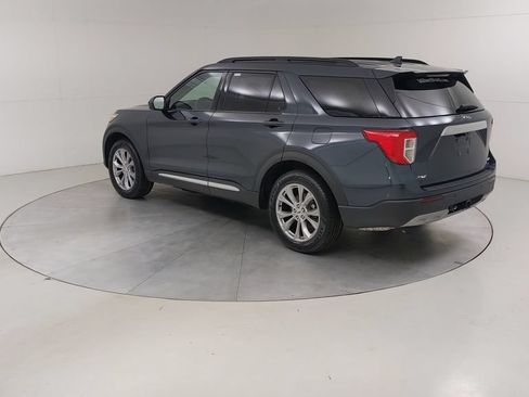 Certified 2023 Ford Explorer XLT w/ Equipment Group 202A AWD/4WD image 18