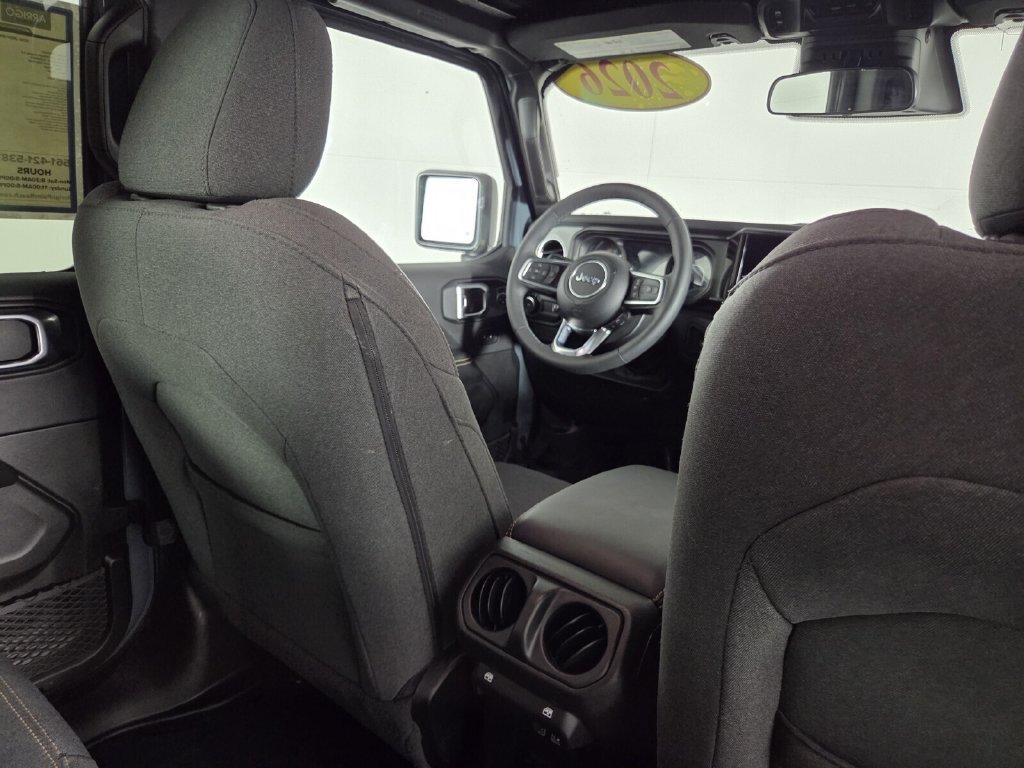 Used 2026 Jeep Wrangler Unlimited Sahara AWD/4WD image 28