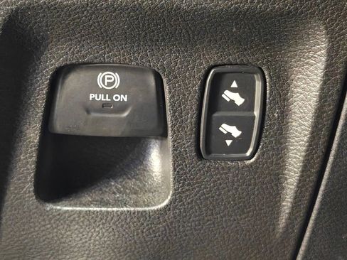 Used 2021 RAM 1500 Laramie image 14