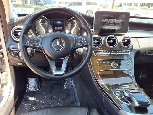 Used 2015 Mercedes-Benz C 300 4MATIC Sedan image 9