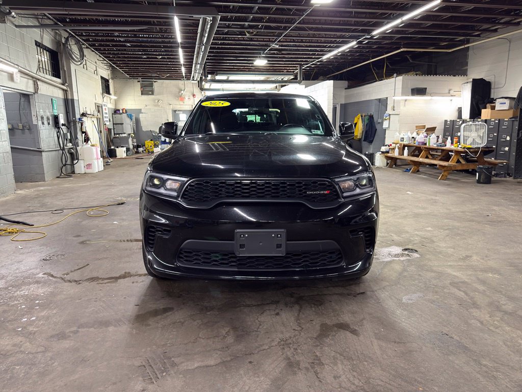 Used 2025 Dodge Durango GT AWD/4WD image 2