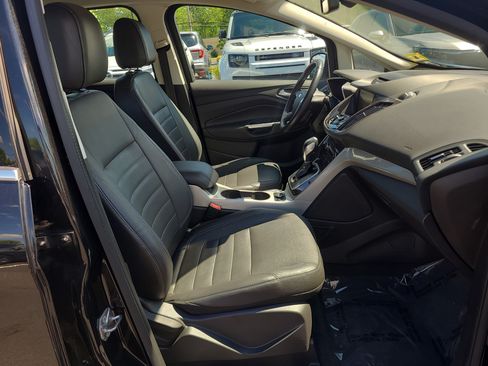 Used 2015 Ford C-MAX Energi SEL w/ Equipment Group 302A FWD image 17