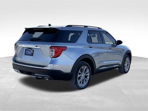 Certified 2023 Ford Explorer XLT w/ Equipment Group 202A image 6