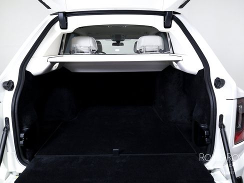Used 2026 Rolls-Royce Cullinan AWD/4WD image 27