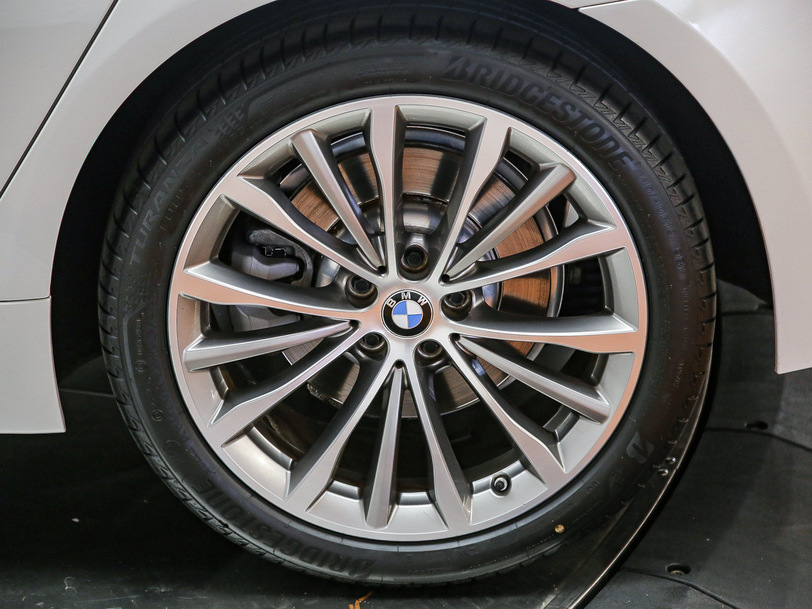 Used 2023 BMW 530i xDrive w/ Convenience Package AWD/4WD image 11