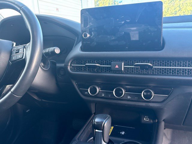 Used 2023 Honda HR-V EX-L image 12