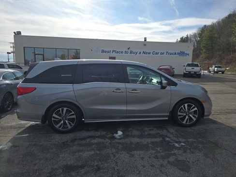Used 2024 Honda Odyssey Touring image 6