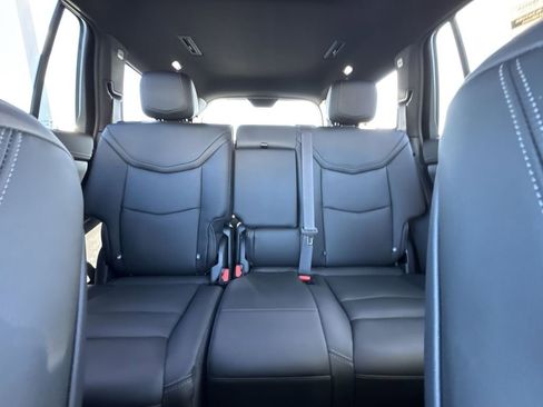 Used 2024 Cadillac XT6 Sport image 13