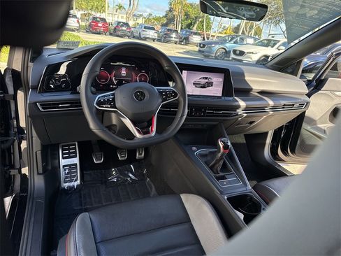 Used 2022 Volkswagen GTI SE image 36