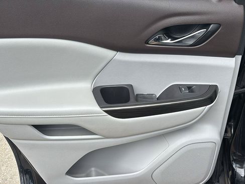 Certified 2020 GMC Acadia SLT FWD image 18