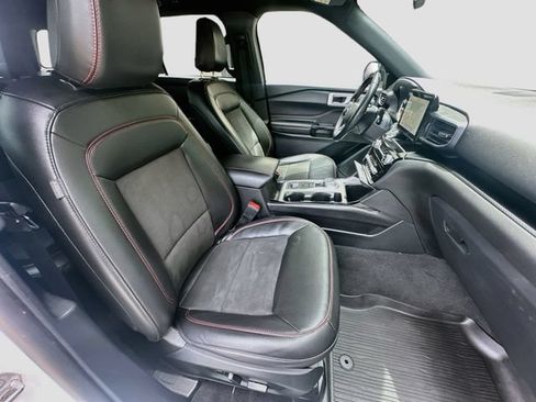 Used 2022 Ford Explorer ST-Line AWD/4WD image 33
