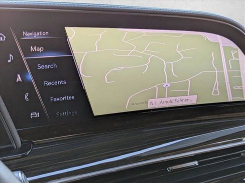 Used 2022 Cadillac Escalade Premium Luxury image 14