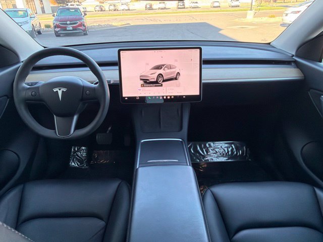 Used 2022 Tesla Model Y Long Range AWD/4WD image 18