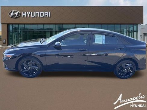 Used 2026 Hyundai Elantra Sport w/ Cargo Package FWD image 2