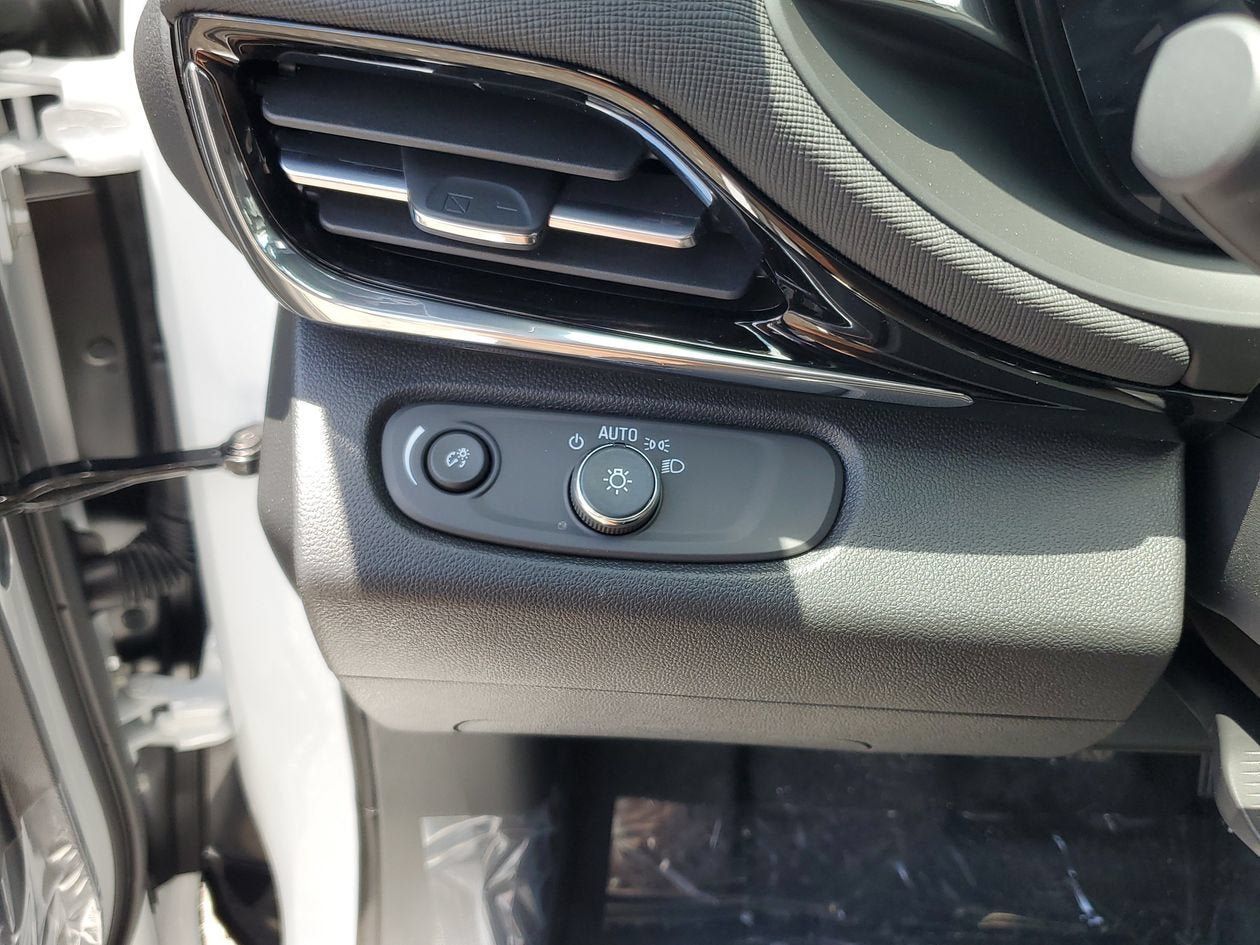New 2026 Buick Envista Sport Touring w/ Convenience II Package FWD image 29