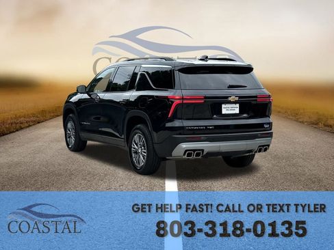 Used 2025 Chevrolet Traverse LT AWD/4WD image 16