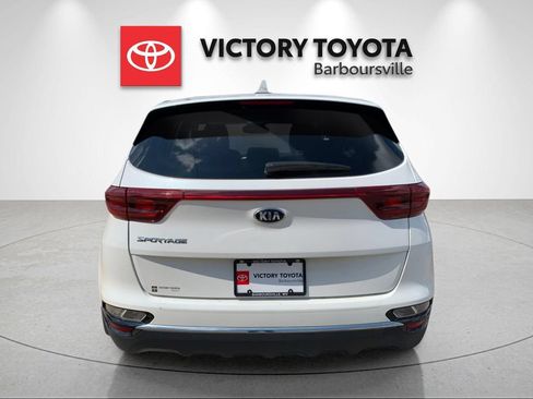 Used 2022 Kia Sportage LX AWD/4WD image 4