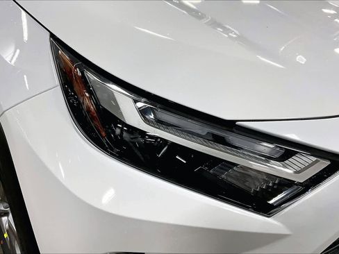 New 2025 Toyota RAV4 XLE image 13