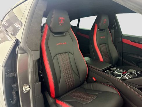 Used 2024 Lamborghini Urus S AWD/4WD image 30