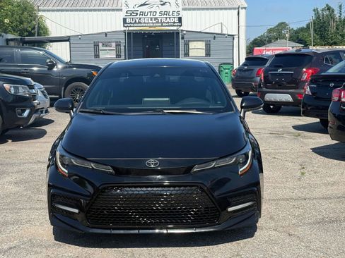 Used 2020 Toyota Corolla SE FWD image 3