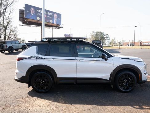 New 2026 Mitsubishi Outlander Trail Edition image 5