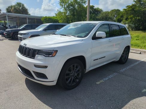 Used 2019 Jeep Grand Cherokee High Altitude AWD/4WD image 10