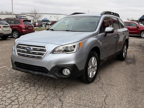 Used 2015 Subaru Outback 2.5i Premium image 8