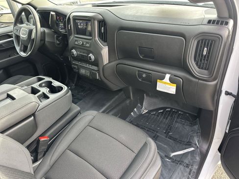 New 2025 GMC Sierra 2500 Pro w/ Convenience Package RWD image 26