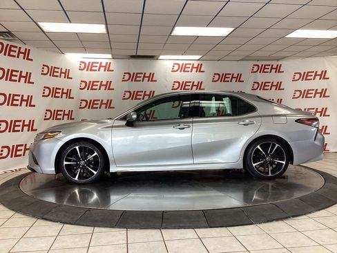 Used 2018 Toyota Camry XSE w/ Audio Package FWD image 4