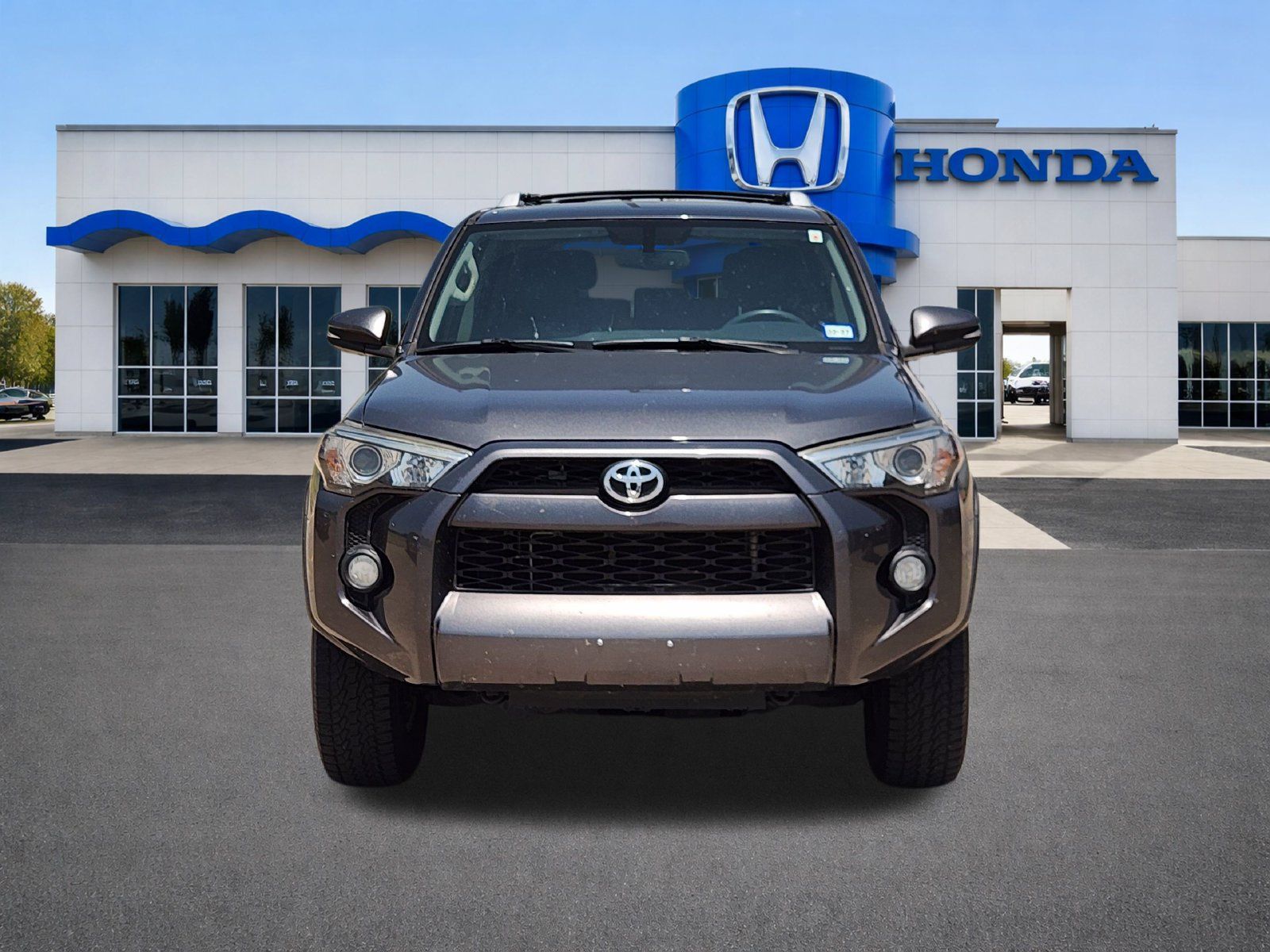 Used 2018 Toyota 4Runner SR5 Premium AWD/4WD image 6