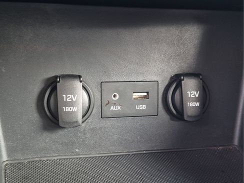 Used 2019 Hyundai Elantra GT FWD image 26