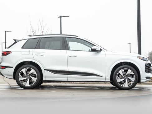 Used 2025 Audi Q6 e-tron Premium Plus w/ Premium Plus image 3