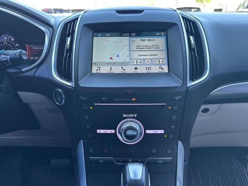 Used 2017 Ford Edge Titanium w/ Equipment Group 302A AWD/4WD image 14