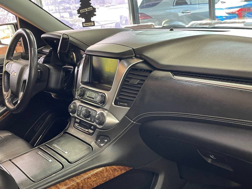 Used 2018 Chevrolet Tahoe Premier AWD/4WD image 25