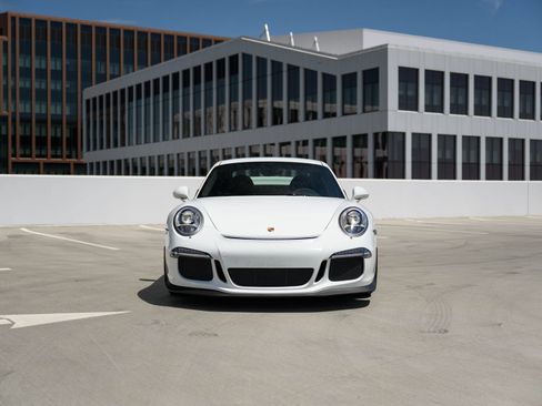 Used 2015 Porsche 911 GT3 RWD image 22