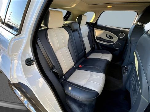 Used 2017 Land Rover Range Rover Evoque SE AWD/4WD image 25