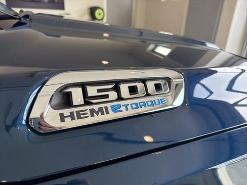 Used 2021 RAM 1500 Limited image 8