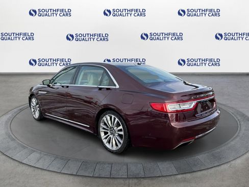 Used 2017 Lincoln Continental Reserve w/ Luxury Package image 4