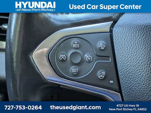 Used 2018 Chevrolet Traverse Premier w/ Driver Confidence II Package FWD image 38