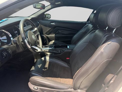 Used 2013 Ford Mustang GT Premium w/ Electronics Pkg RWD image 10