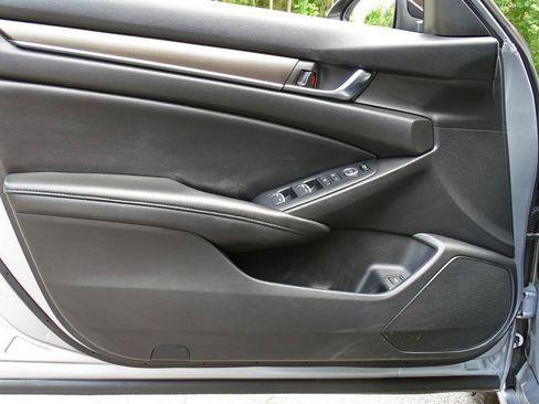 Used 2021 Honda Accord LX image 21