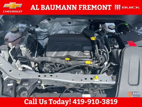 Used 2025 Chevrolet Trax RS w/ Driver Confidence Package FWD image 22