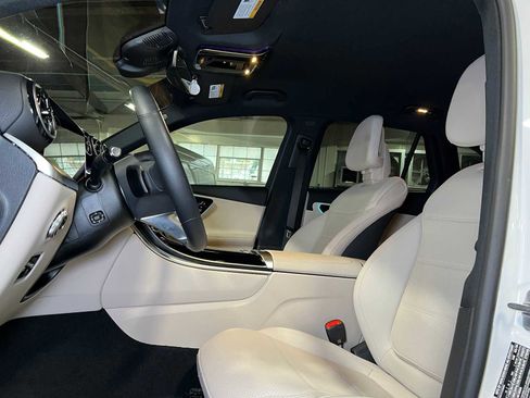Certified 2025 Mercedes-Benz GLC 300 4MATIC image 26
