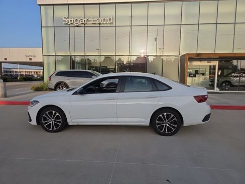 Used 2025 Volkswagen Jetta Sport FWD image 7