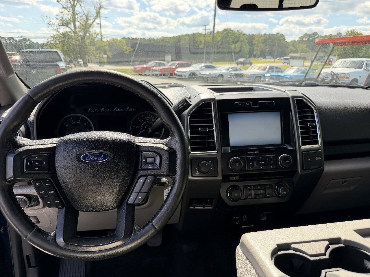 Used 2015 Ford F150 XLT w/ Equipment Group 302A Luxury AWD/4WD image 12