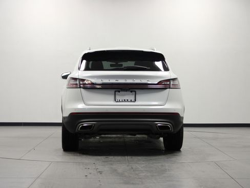 Used 2021 Lincoln Nautilus Reserve w/ Equipment Group 201A image 5